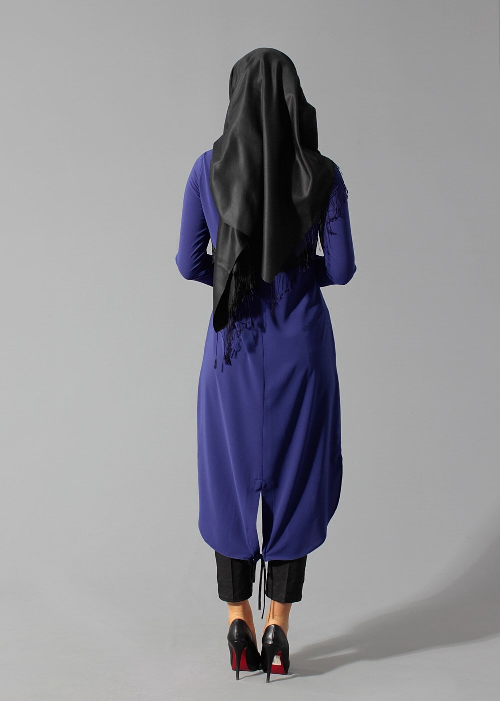 Tesettür giyim LACİVERT DANTEL DETAYLI FERMUARLI TUNİK 4790 