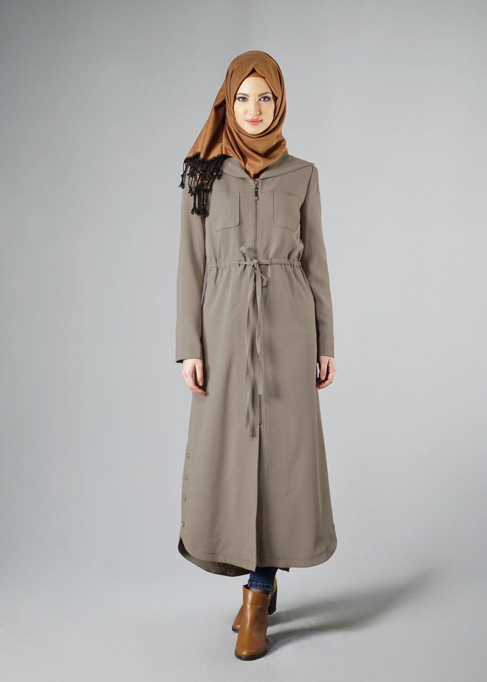 Tesettür giyim KAHVE KAPÜŞONLU BELDEN BAĞLAMALI TRENÇKOT 1373 