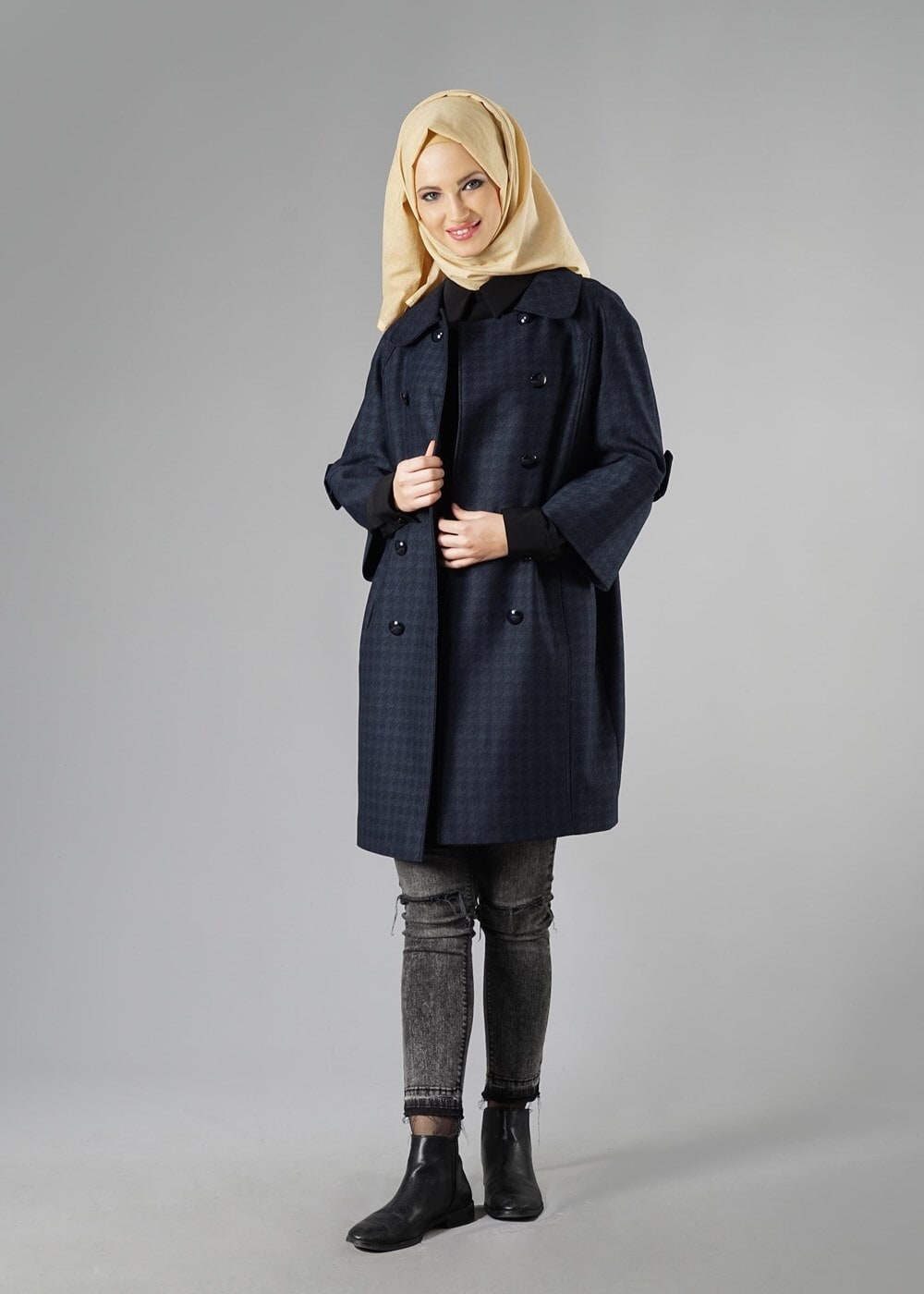 Tesettür giyim LACİVERT TRUVAKAR KOL DÜĞMELİ BOL KESİM TRENÇKOT 1383