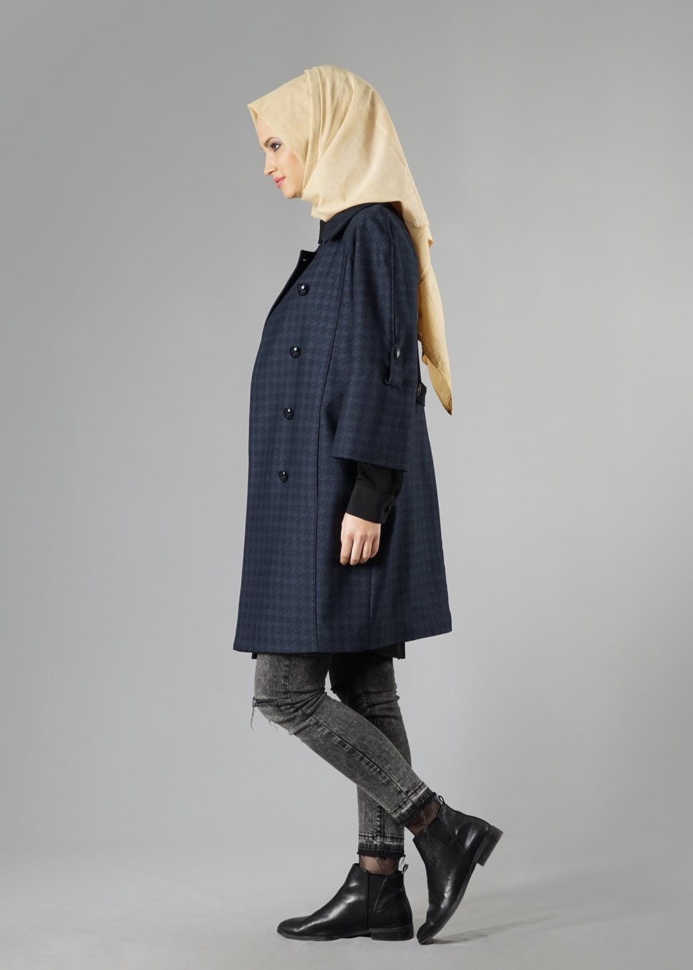 Tesettür giyim LACİVERT TRUVAKAR KOL DÜĞMELİ BOL KESİM TRENÇKOT 1383