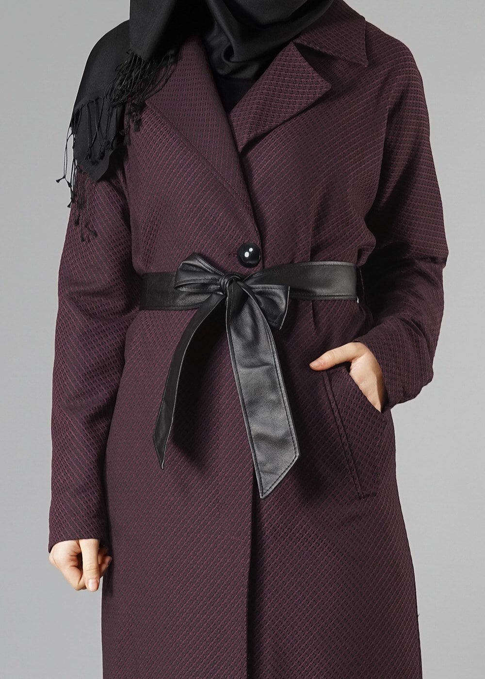 Vêtements hijab ROUGE BORDEAUX TRENCH-COAT À COL À REVERS CRANTÉ AVEC CEINTURE 1402