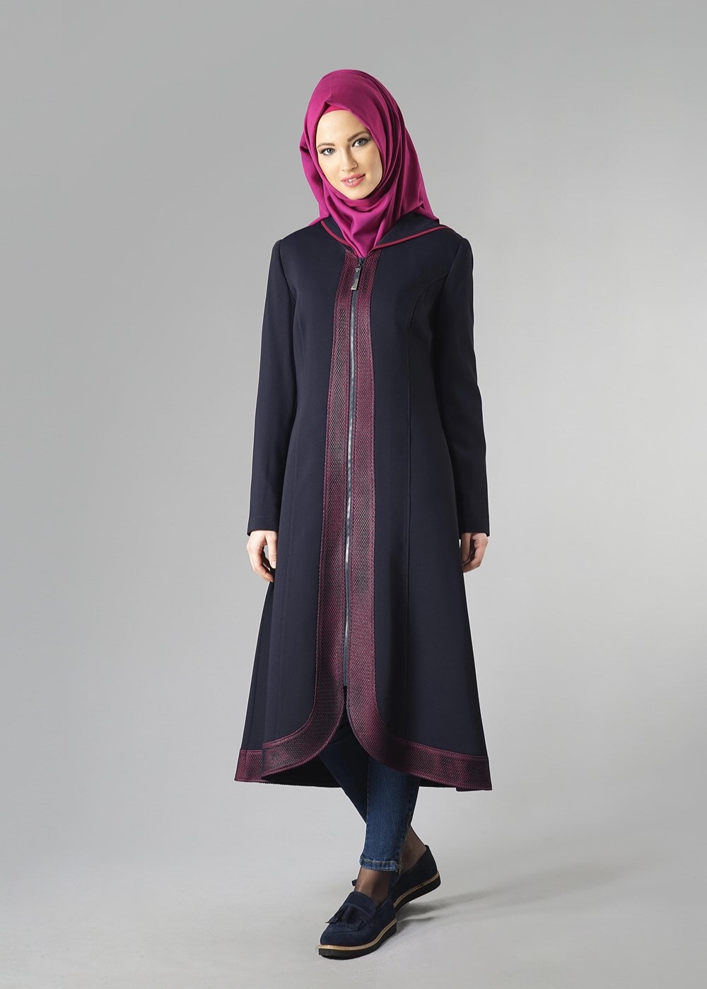 Tesettür giyim LACİVERT FERMUARLI KAPÜŞONLU TRENÇKOT 1603