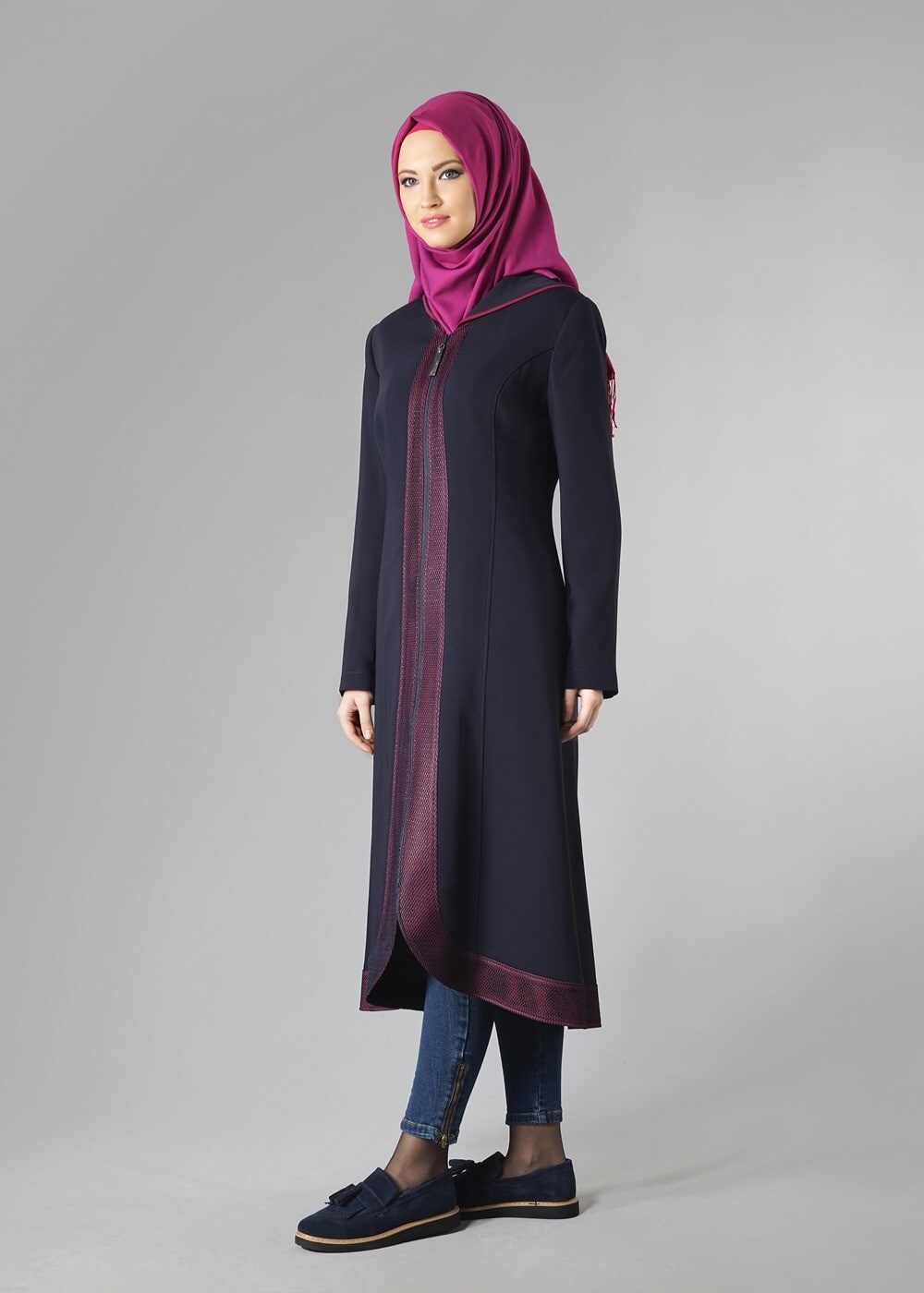 Tesettür giyim LACİVERT FERMUARLI KAPÜŞONLU TRENÇKOT 1603
