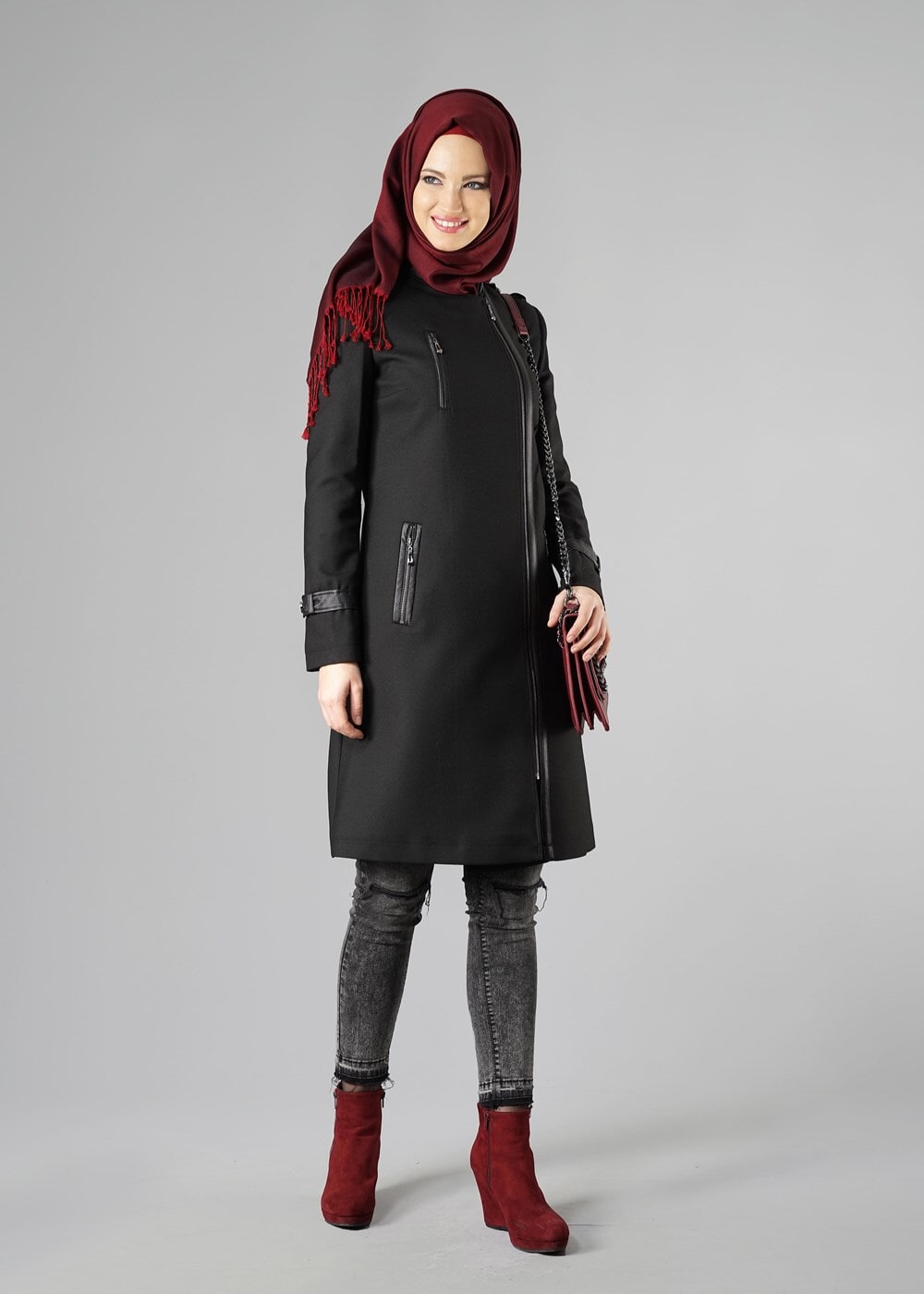 Tesettür giyim SİYAH FERMUARLI CEPLİ TRENÇKOT 1643