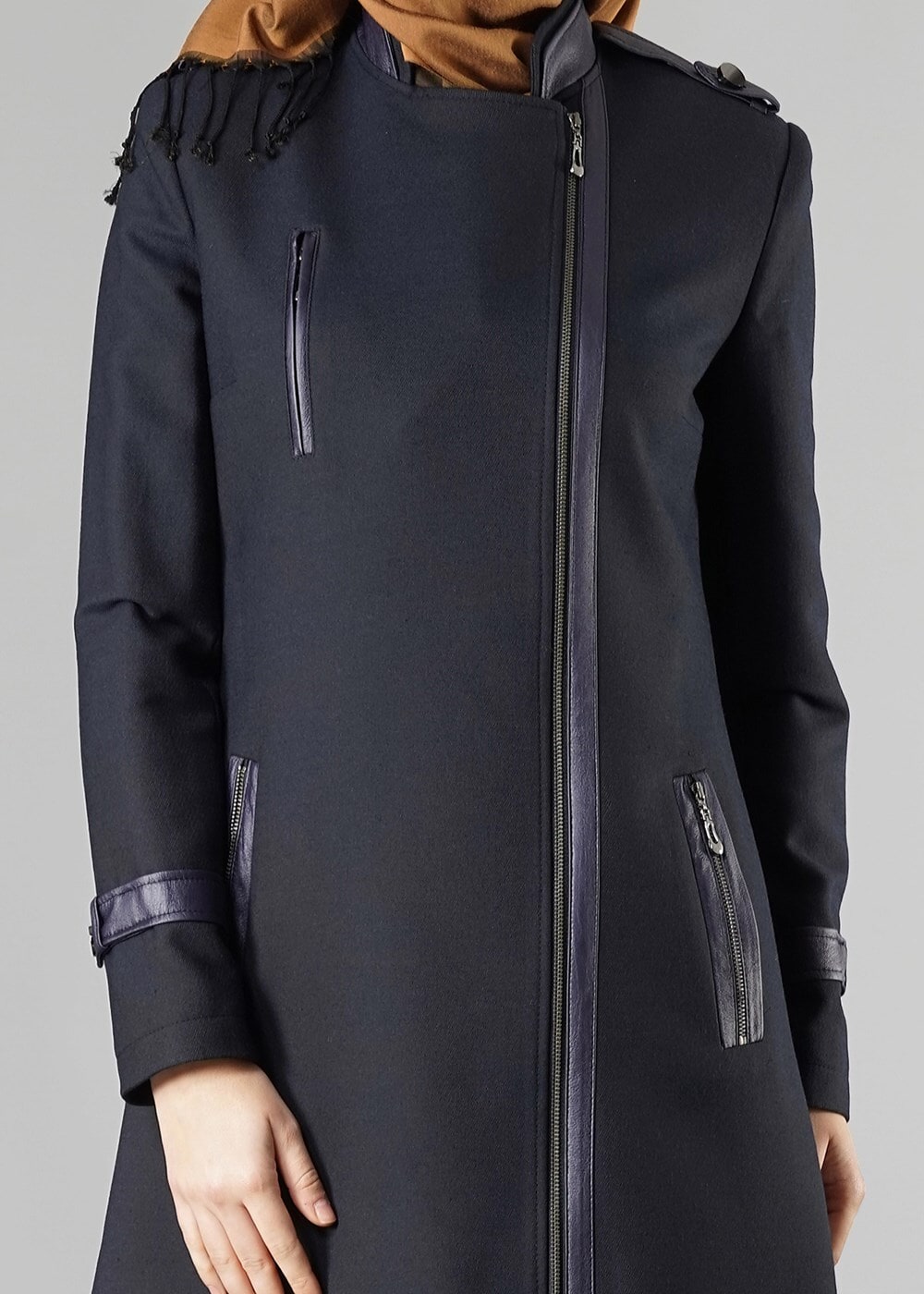 Tesettür giyim LACİVERT FERMUARLI CEPLİ TRENÇKOT 1643