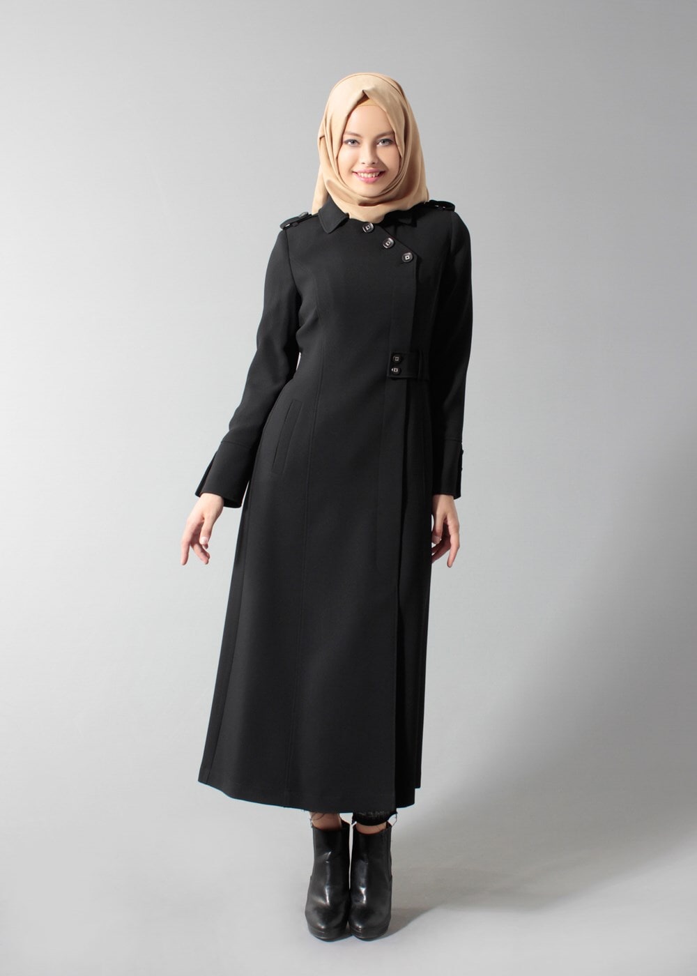 Tesettür giyim SİYAH DÜĞMELİ KLASİK TRENÇKOT 1668