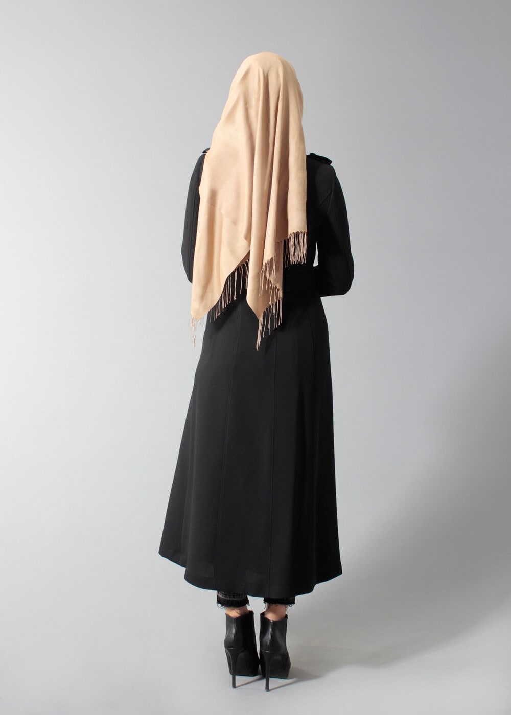 Tesettür giyim SİYAH DÜĞMELİ KLASİK TRENÇKOT 1668