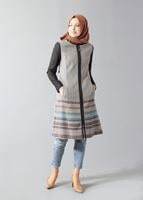 Tesettür giyim KREM KRUVAZE KAZAYAĞI DESENLİ FERMUARLI TRENÇKOT 1687