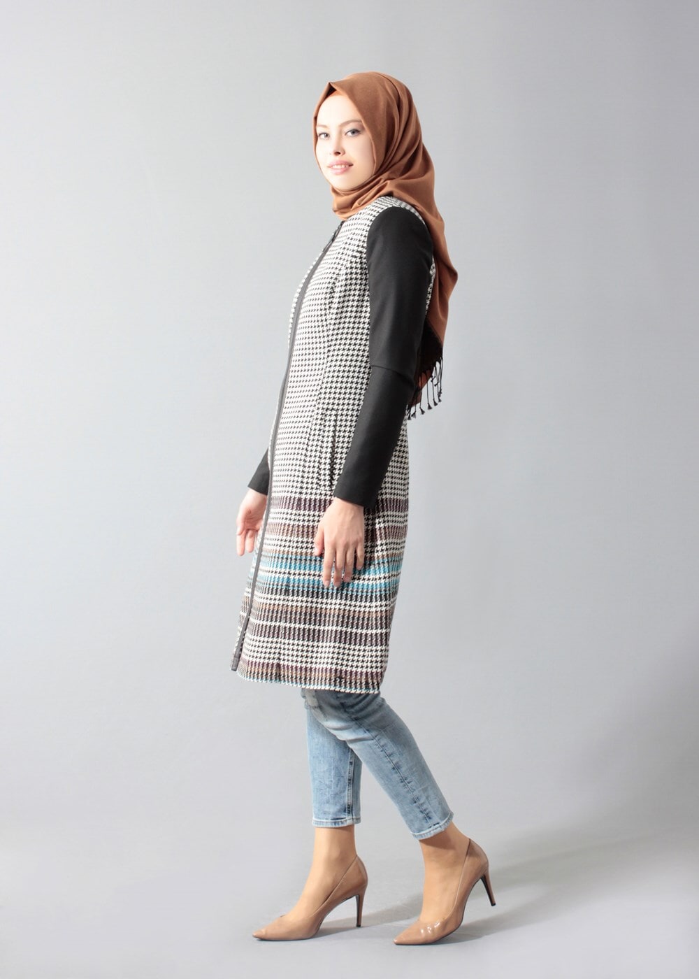 Tesettür giyim KREM KRUVAZE KAZAYAĞI DESENLİ FERMUARLI TRENÇKOT 1687