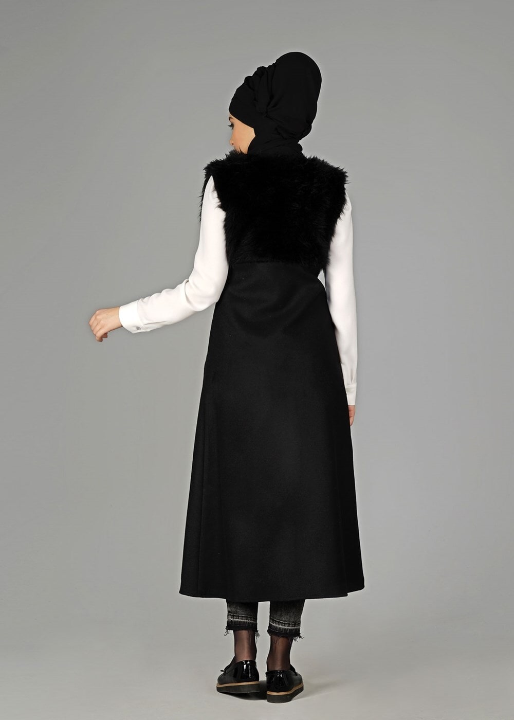 Tesettür giyim SİYAH KÜRK DETAYLI YELEK 2248 