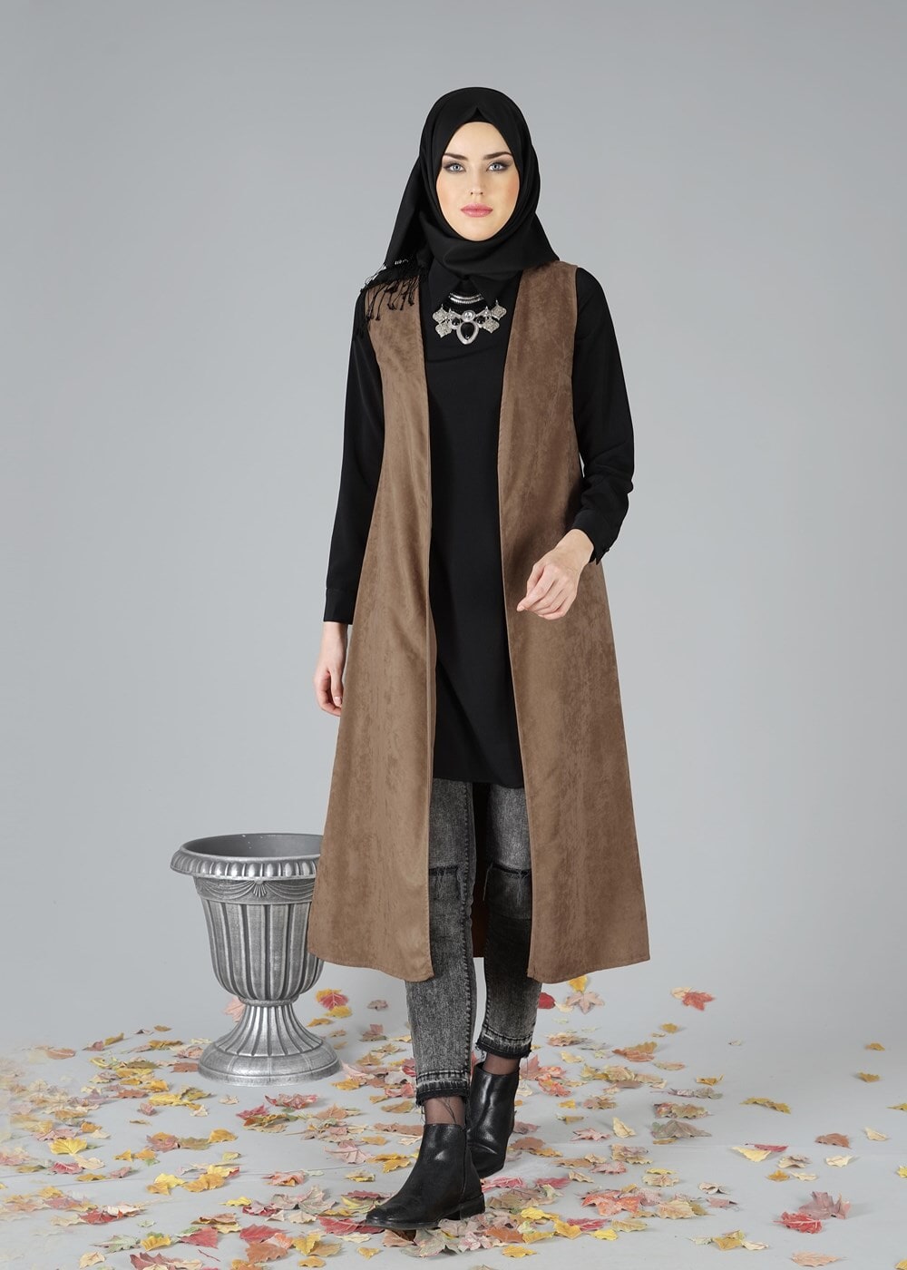 Vêtements hijab BRUN GILET EN DAIM À EMBELI 9528 