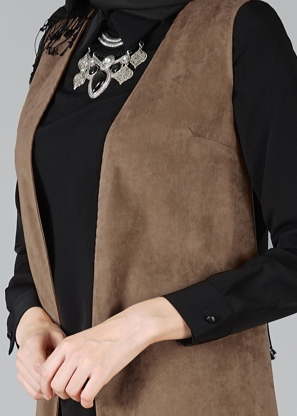 Vêtements hijab BRUN GILET EN DAIM À EMBELI 9528 