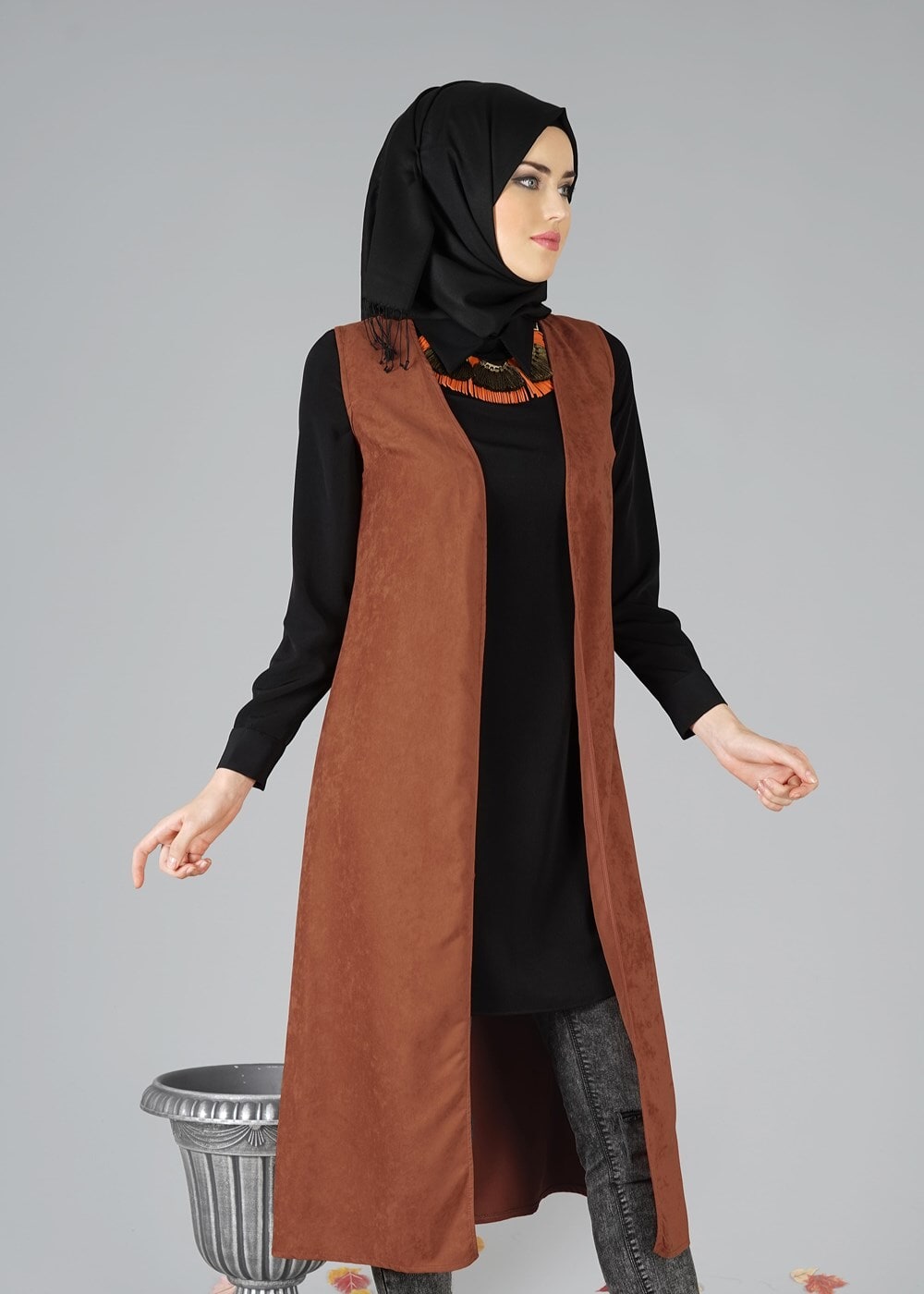 Vêtements hijab BRUN GILET EN DAIM À EMBELI 9528 