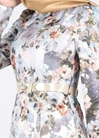 Tesettür giyim MAVİ ÇİÇEK DESENLİ BELİ KEMERLİ ABİYE ELBİSE 5234 