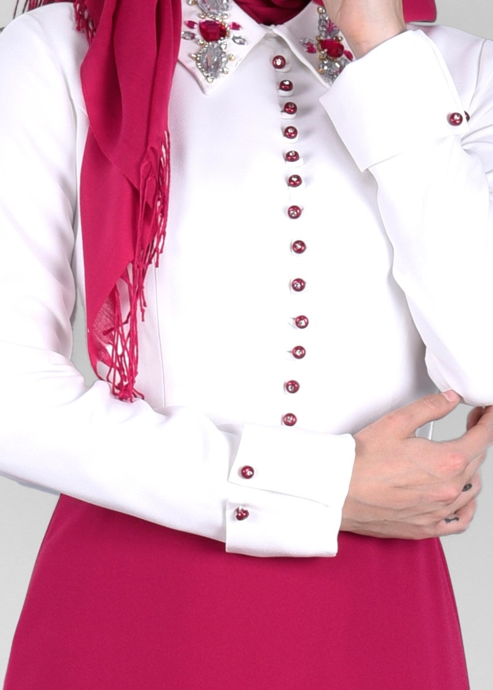 Tesettür giyim FUŞYA DÜĞMELİ YAKASI TAŞ DETAYLI ABİYE ELBİSE 5238 