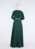 Tesettür giyim YEŞİL YAKASI TAŞ AKSESUARLI KEMERLİ ABİYE ELBİSE 5240