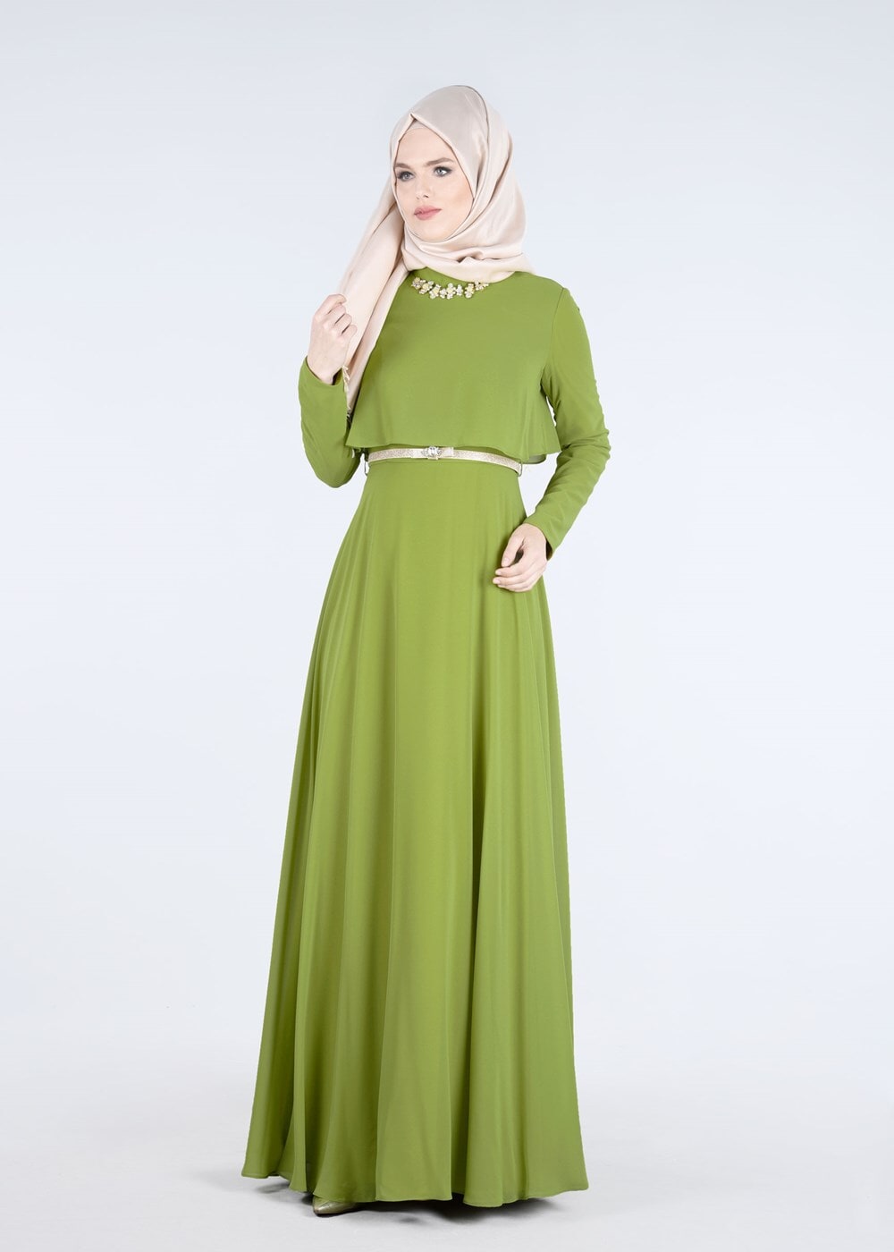 Tesettür giyim YEŞİL YAKASI TAŞ AKSESUARLI KEMERLİ ABİYE ELBİSE 5240