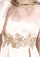 Tesettür giyim PUDRA İŞLEME DETAYLI JAKAR KUMAŞ ABİYE ELBİSE 5290 