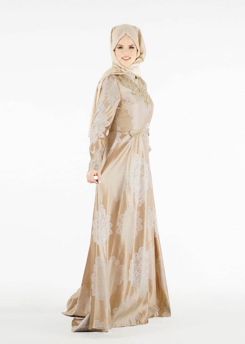 Tesettür giyim ALTIN HAKİM YAKA BONCUK İŞLEMELİ ABİYE ELBİSE  5637 