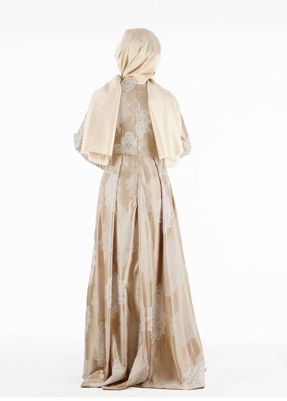 Tesettür giyim ALTIN HAKİM YAKA BONCUK İŞLEMELİ ABİYE ELBİSE  5637 