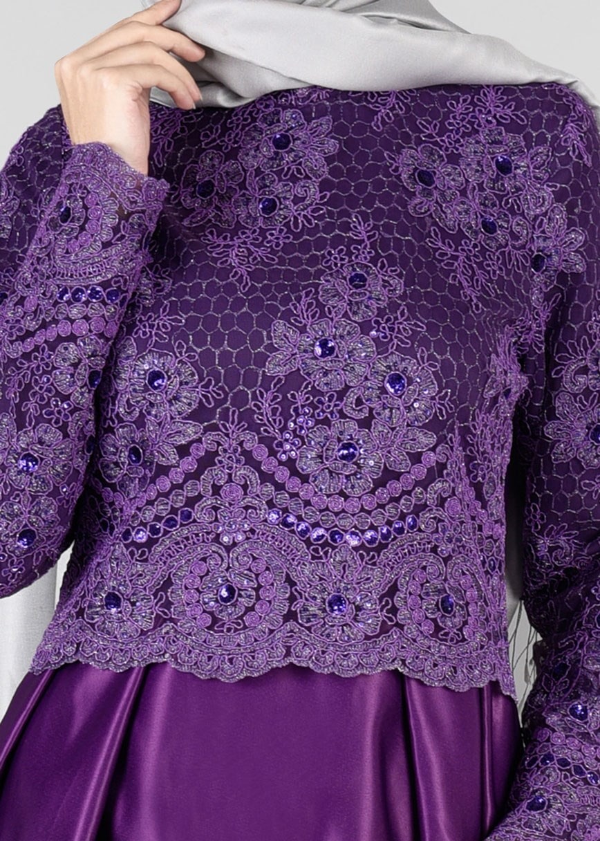 Tesettür giyim MOR İŞLEMELİ ABİYE ELBİSE 98525 