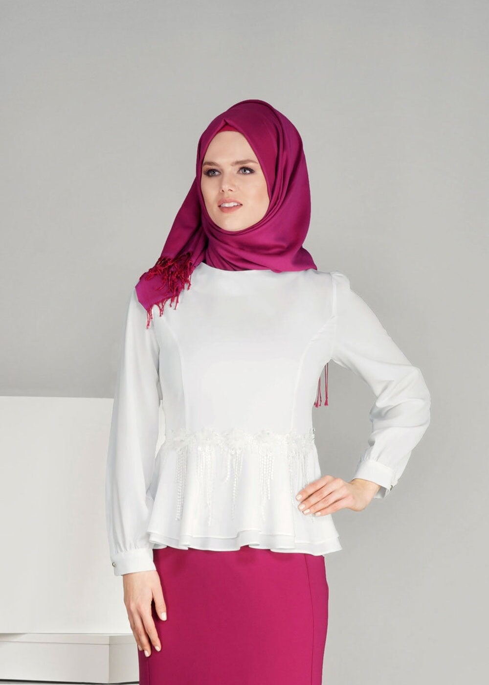 Vêtements hijab CRÈME T 1481 Çiçek Desenli Bluz-Ers Fashion