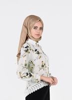 Tesettür giyim EKRU ÇİÇEK DESENLİ BEBE YAKA BLUZ 2011 