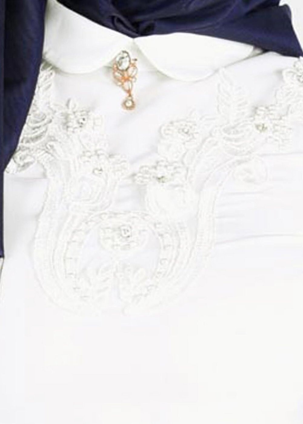 Vêtements hijab BLANC BLOUSE DENTELLE BRODÉE 2575