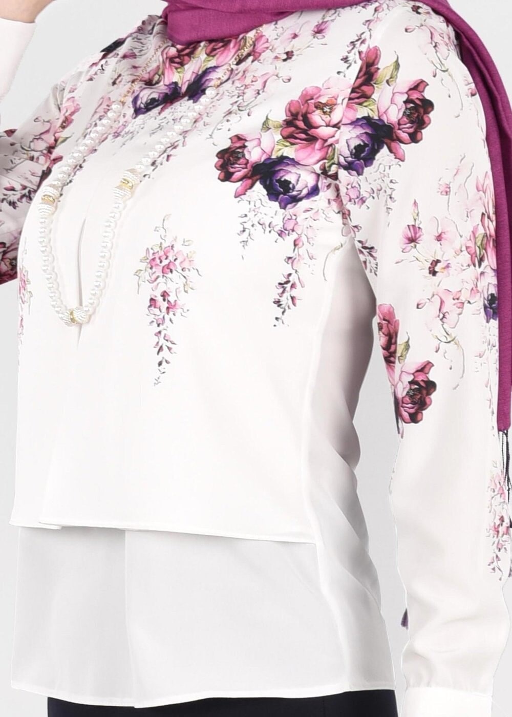 Tesettür giyim KREM ÇİÇEK DESENLİ BLUZ 2601 