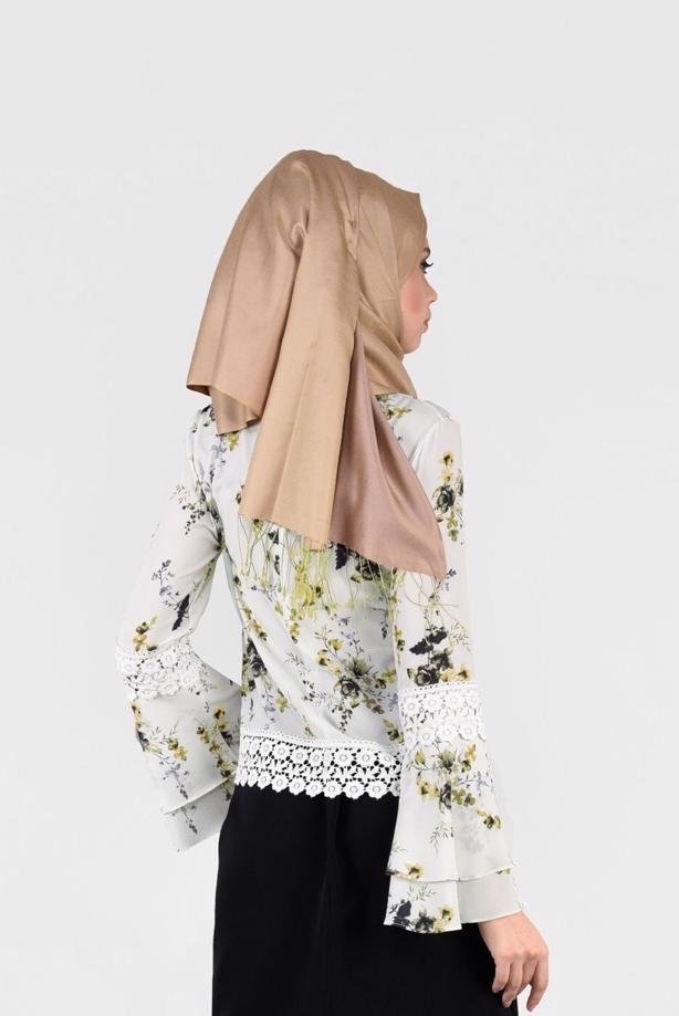 Vêtements hijab ÉCRU BLOUSE MOTIF FLEURI 3011 - TRENDTESETTÜR