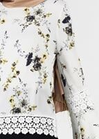 Vêtements hijab ÉCRU BLOUSE MOTIF FLEURI 3011