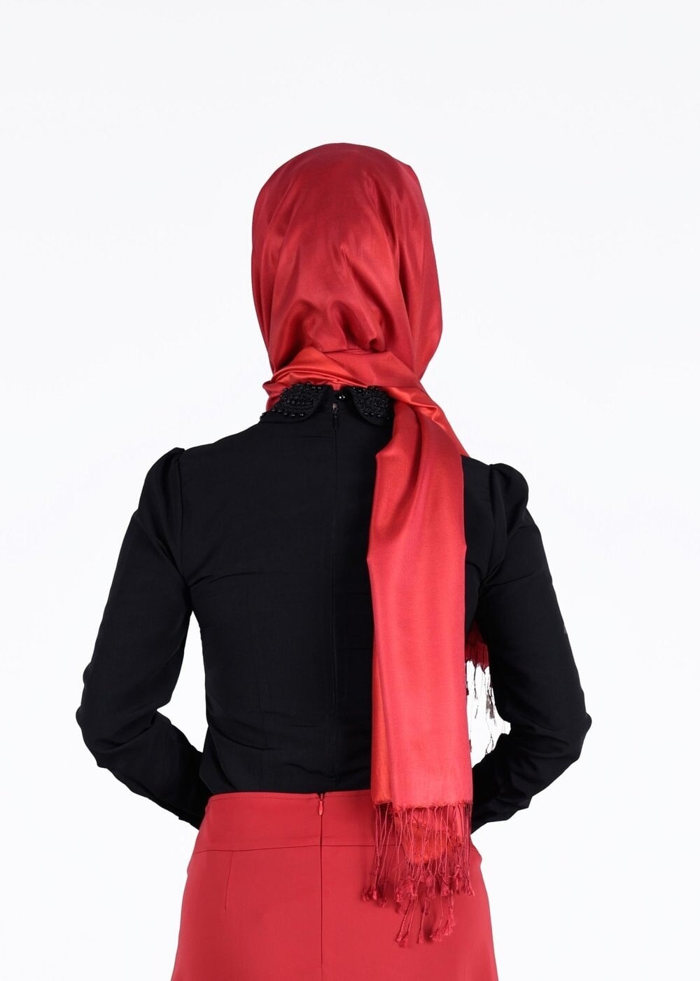 Tesettür giyim SİYAH GÜPÜR DETAYLI BLUZ 4428 