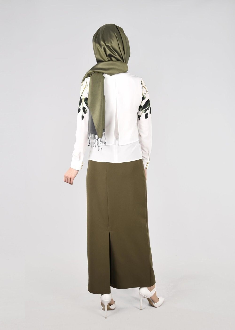 Hijab clothing CREAM LILLY PATTERN BLOUSE 5165 