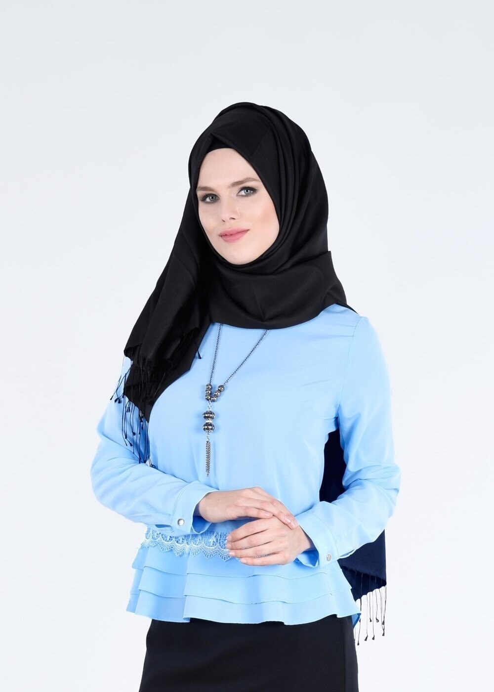 Tesettür giyim MAVİ GÜPÜR DETAYLI BLUZ 6381 