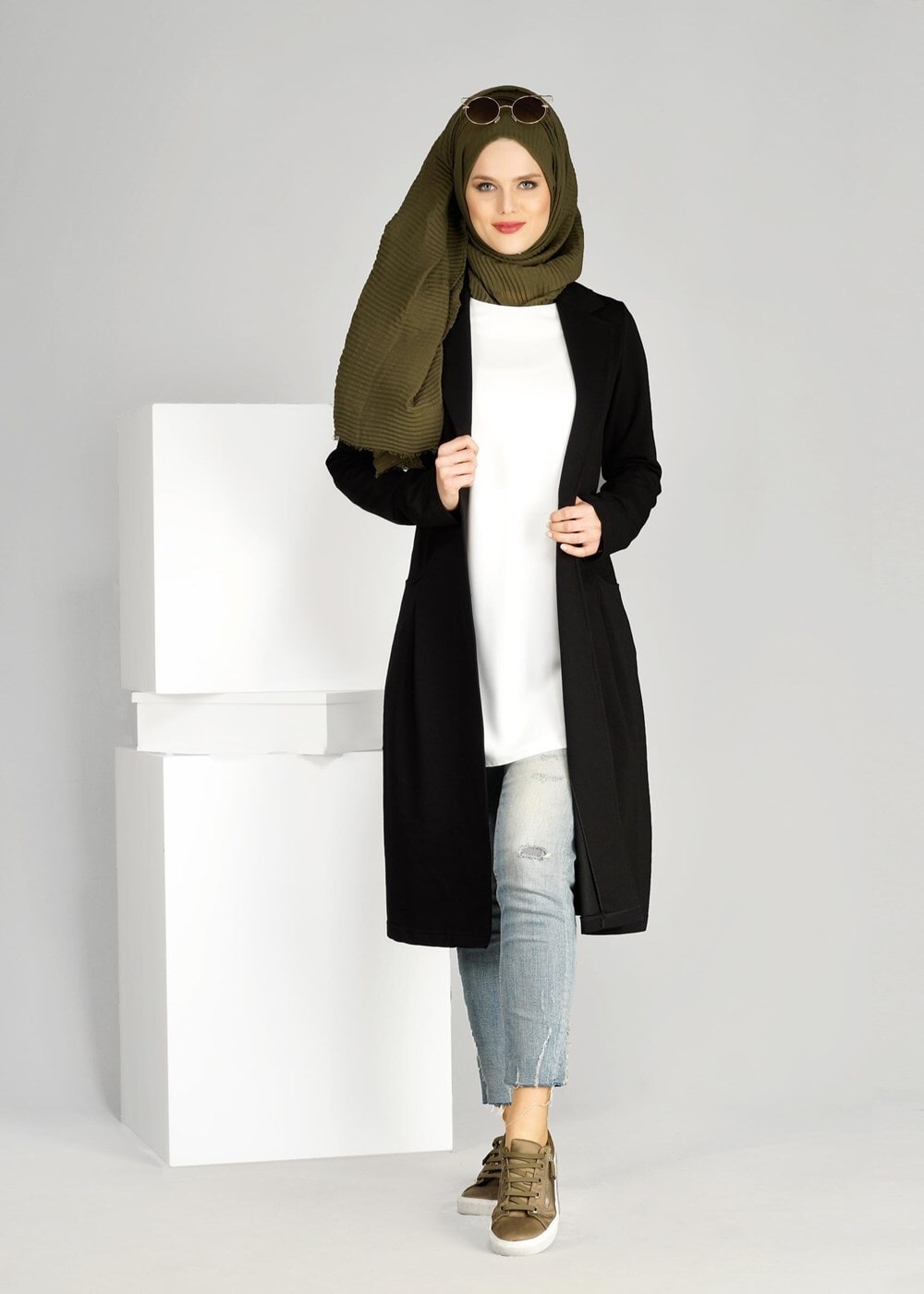 Tesettür giyim SİYAH T 5721 Cep Detaylı Spor Tesettür Ceket-Bwest