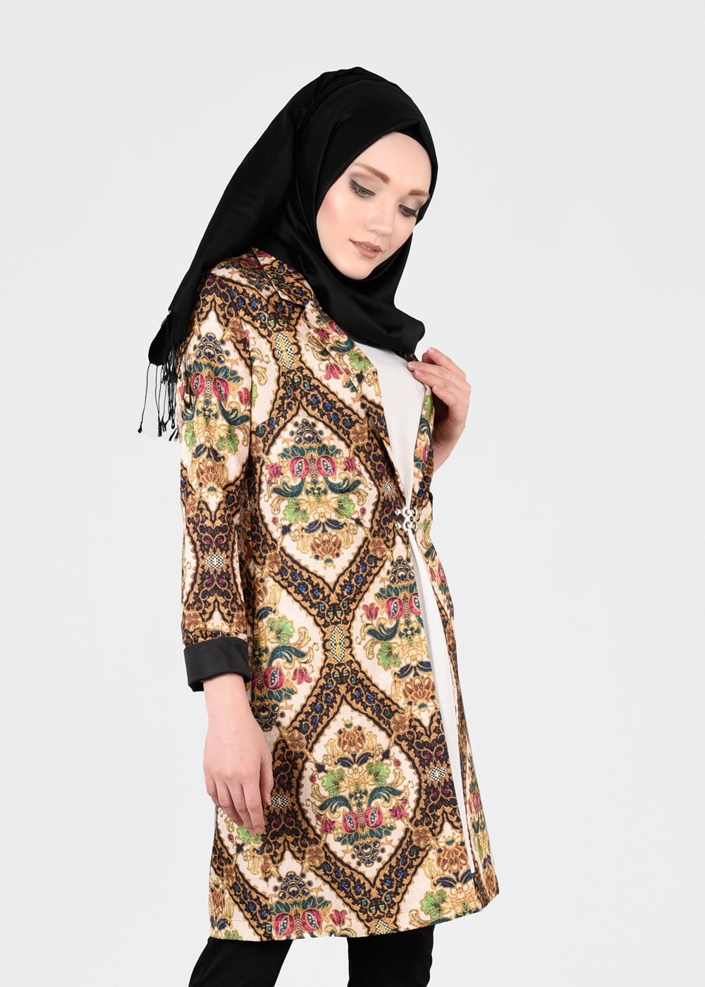 Tesettür giyim SİYAH ETNİK DESENLİ CEKET 4507 