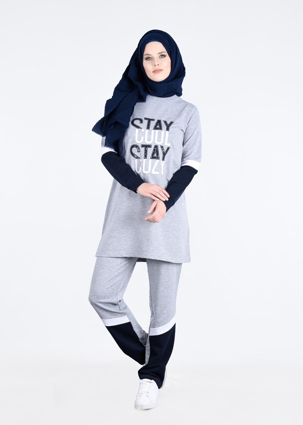 Tesettür giyim GRİ T 9931 Bwest- Baskı Detaylı 2&prime;li Esofman Takım