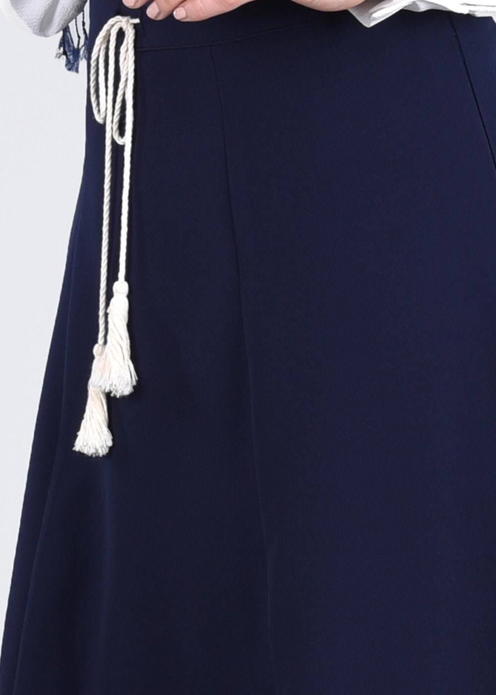 Tesettür giyim LACİVERT T 664 Nakış Detaylı Etek- İşler Collection