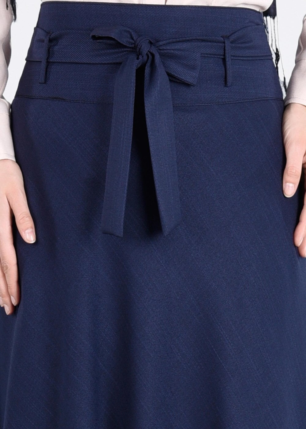 Tesettür giyim LACİVERT T 754  Nakış Detaylı Kuşaklı Etek-İşler Collection