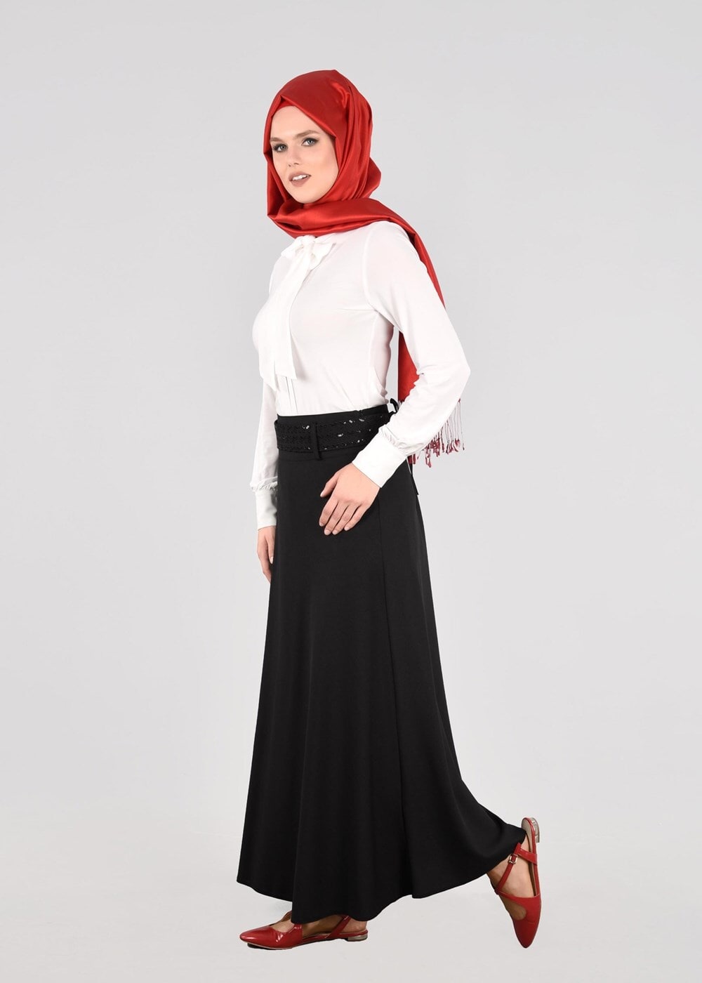 Tesettür giyim SİYAH T 793 Kuşak Kısmı Pul Detaylı Etek-İşler Collection
