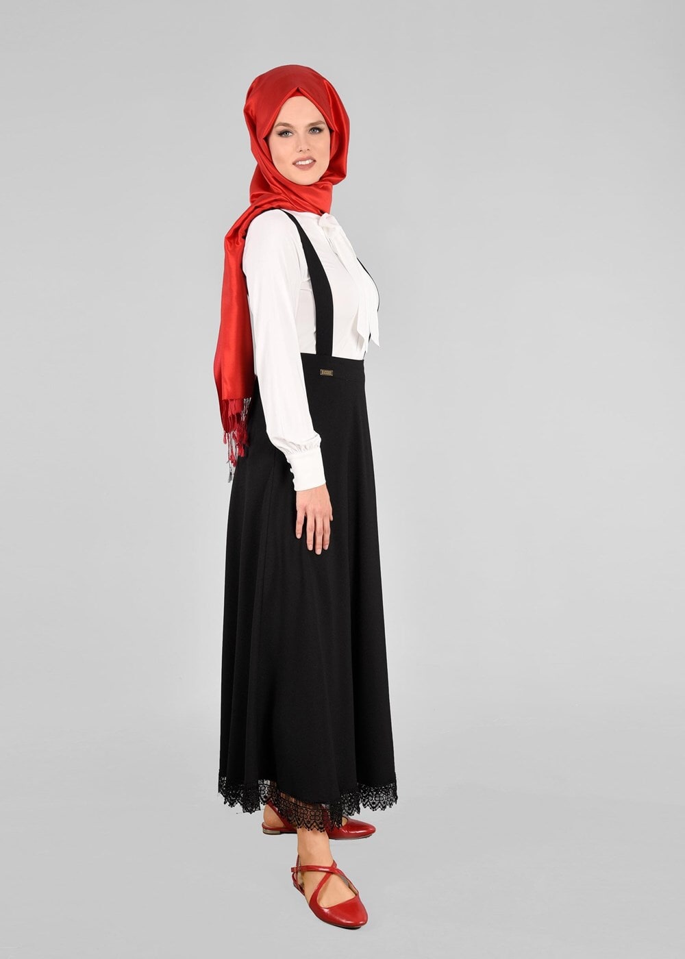 Vêtements hijab NOIR T 7024 Işıl Lıfe-Güpür Detaylı Etek