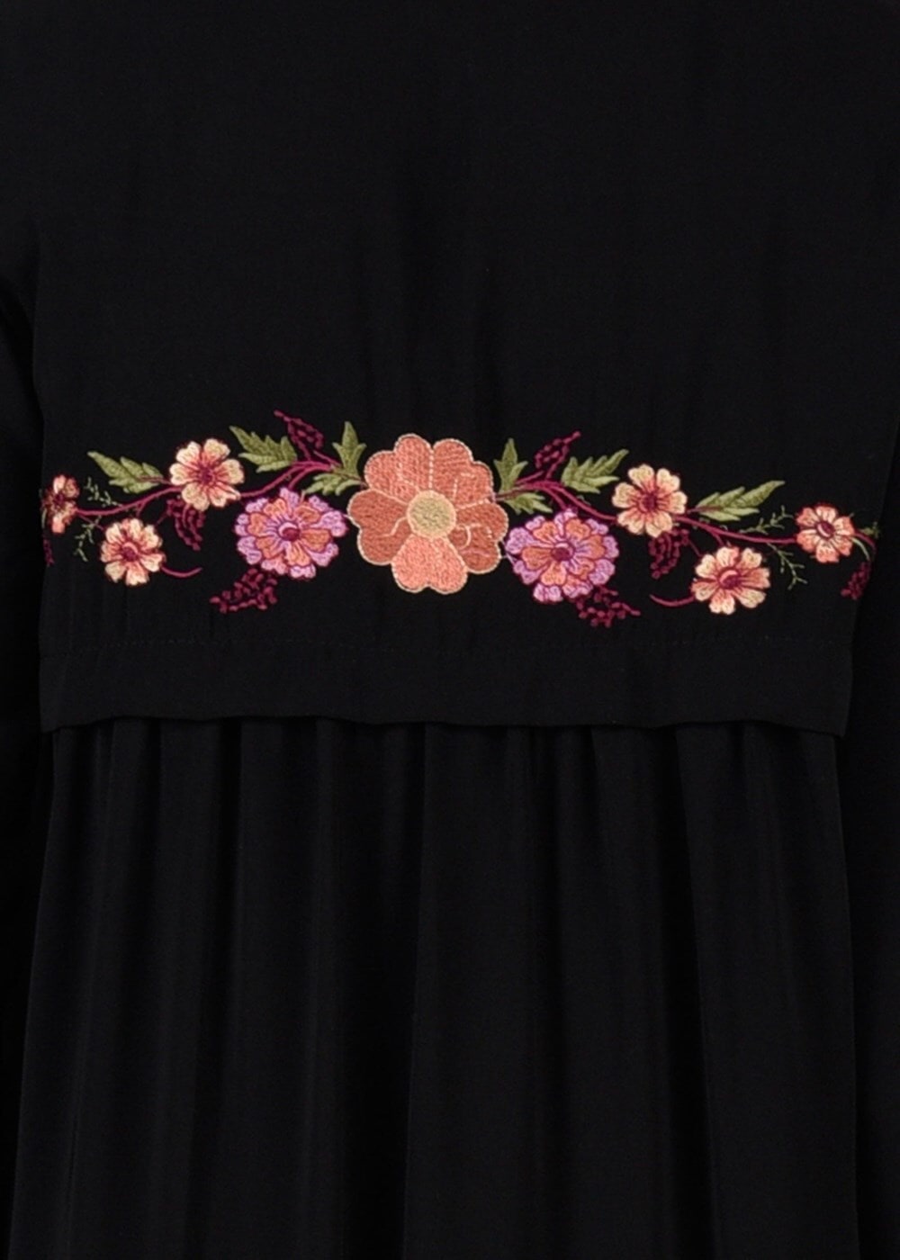 Tesettür giyim SİYAH T 90971 Elegance-Nakış Detaylı Ferace