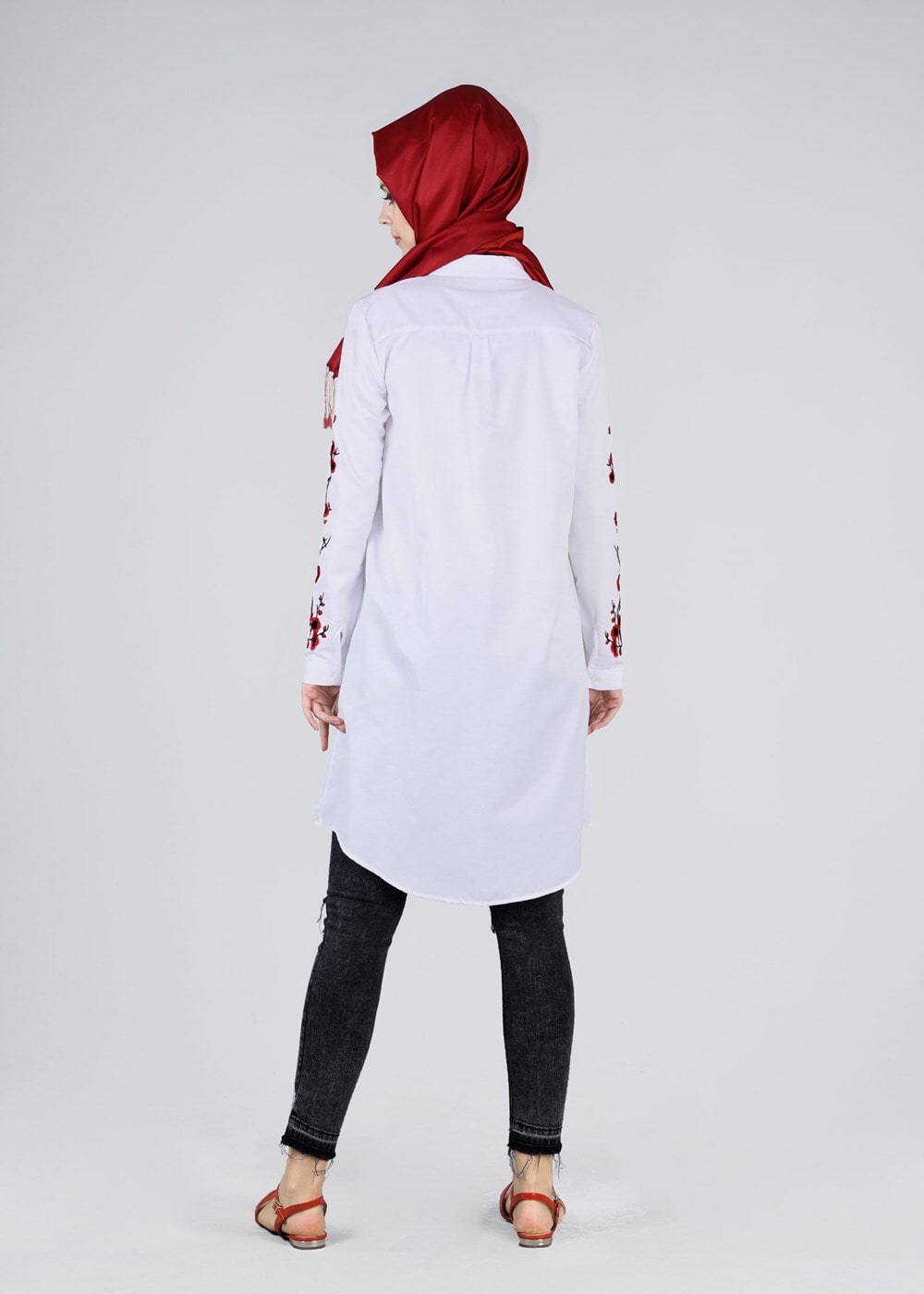 Tesettür giyim BEYAZ T 57115 Allday-Nakışlı Tesettür Tunik