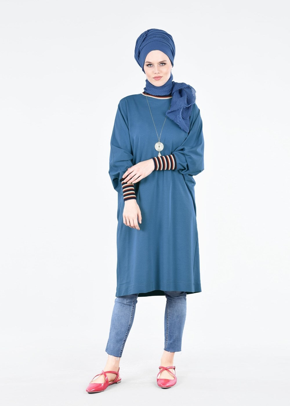 Tesettür giyim YEŞİL MANŞETLERİ RENKLİ ŞERİT DETAYLI TUNİK 75805 