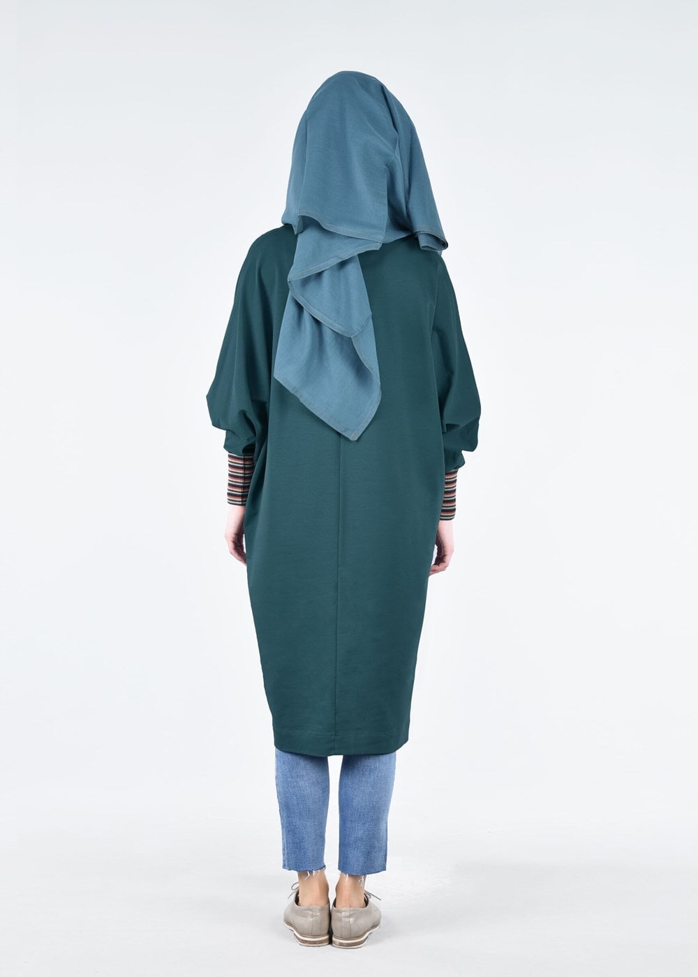 Tesettür giyim YEŞİL MANŞETLERİ RENKLİ ŞERİT DETAYLI TUNİK 75805 