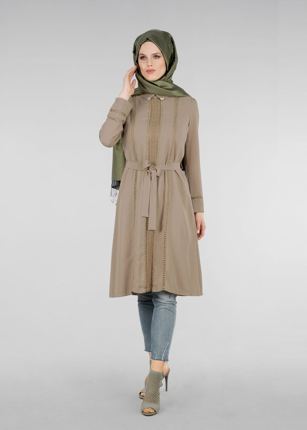 Hijab clothing BEIGE T 0028 Stilife- Güpür Detaylı Tunik