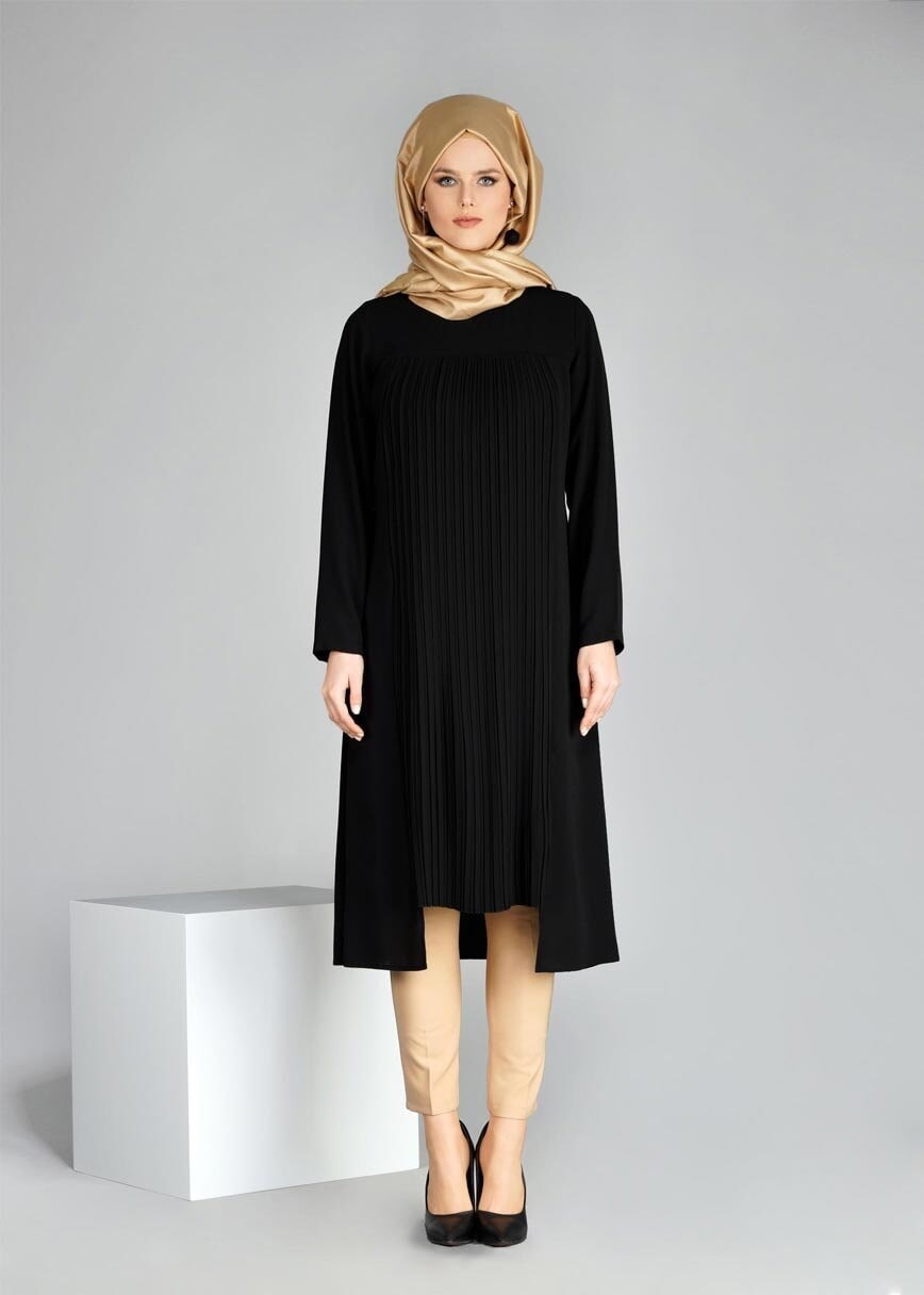 Tesettür giyim SİYAH T 968 Piliseli Tesettür Tunik-Hewes Line