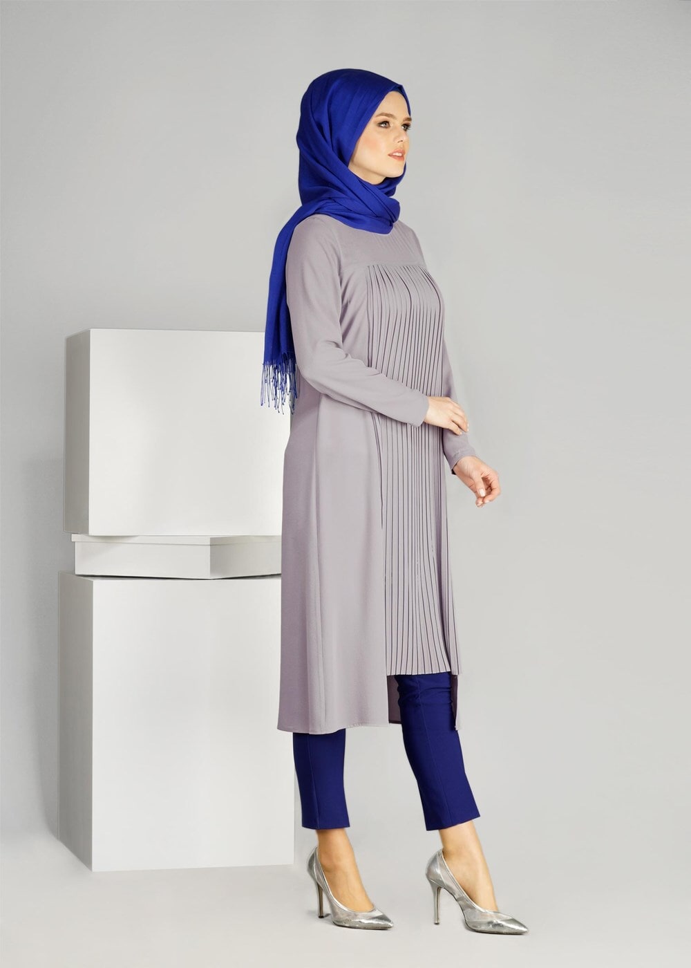 Tesettür giyim BEJ T 968 Piliseli Tesettür Tunik-Hewes Line