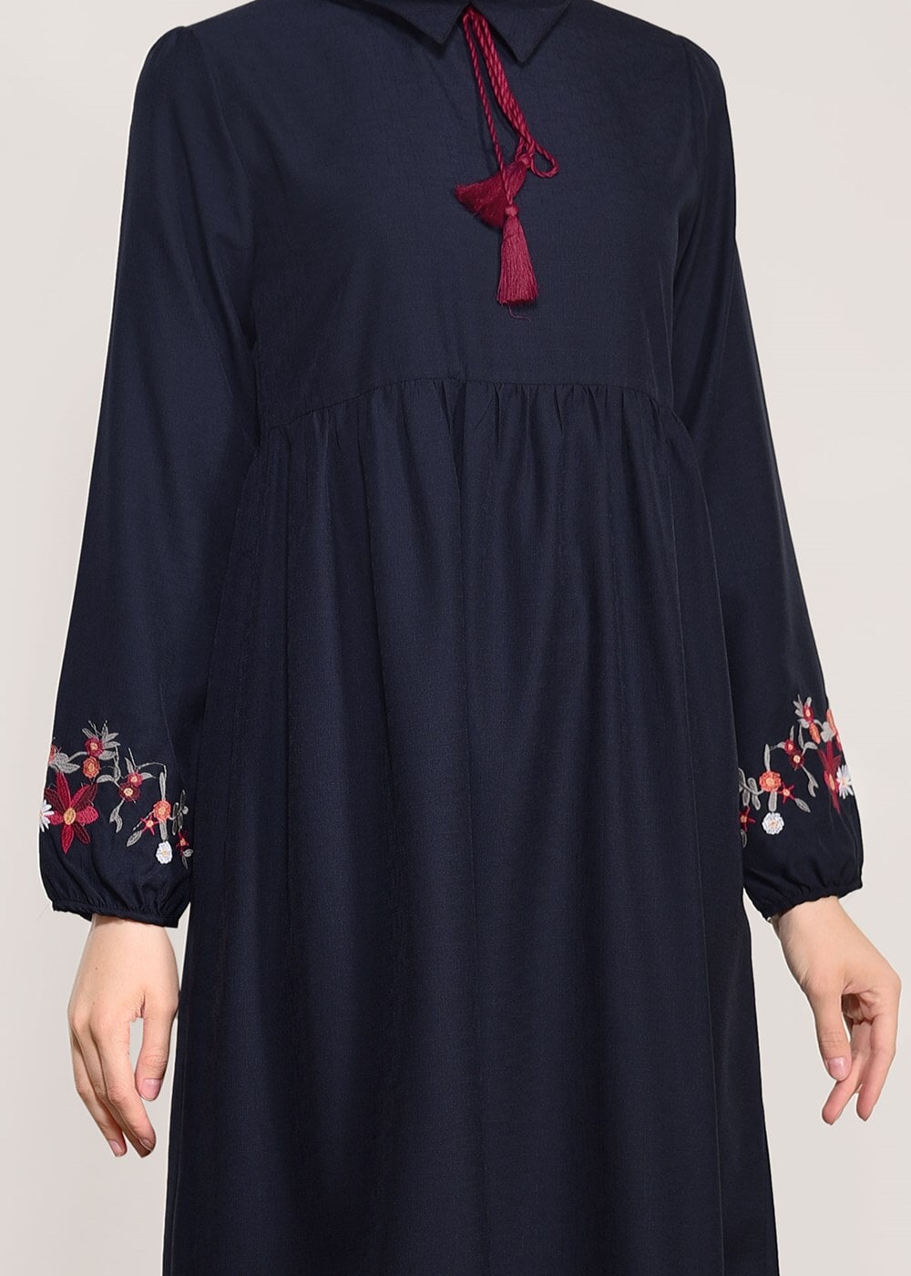 Hijab clothing NAVY BLUE T 0991 Nakış Detaylı Salaş Tunik-Yılmazlar