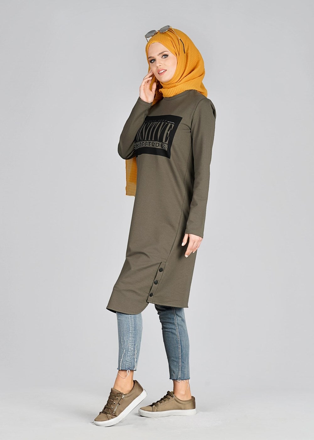 Tesettür giyim HAKİ T 1021 Düğme Detaylı SporTesettür Tunik-Bwest